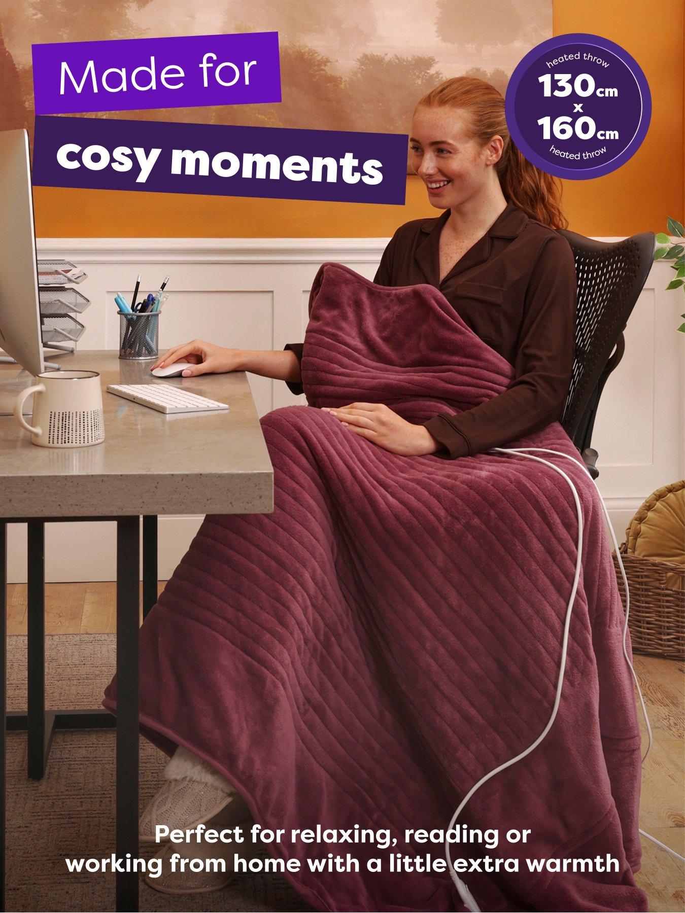 Image 4 of 6 of Slumberdown Comfy Hugs Heated Throw, Plum
