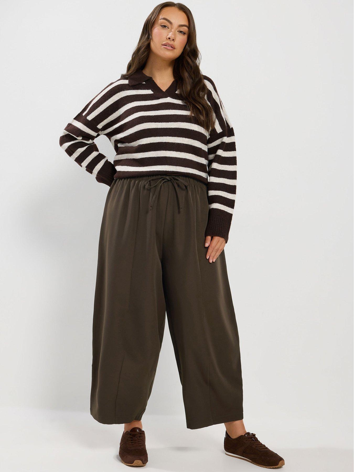 Image 3 of 4 of Yours Womens Curve Barrel Leg Drawstring Waist 28" Leg Trousers - Brown