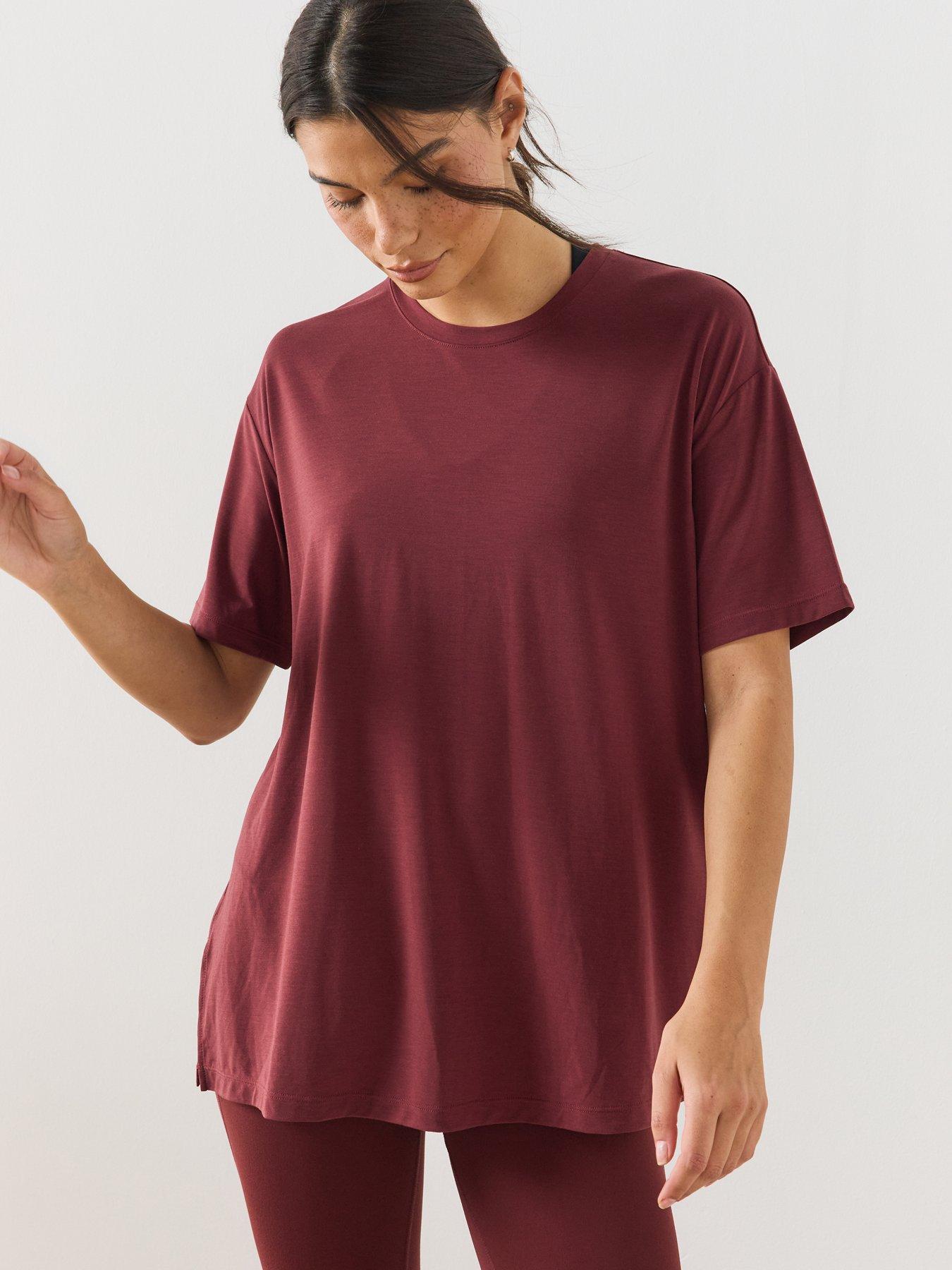 Image 6 of 6 of Sweaty Betty Womens Training Soft Flow Studio Longline Stretch T-Shirt - Red