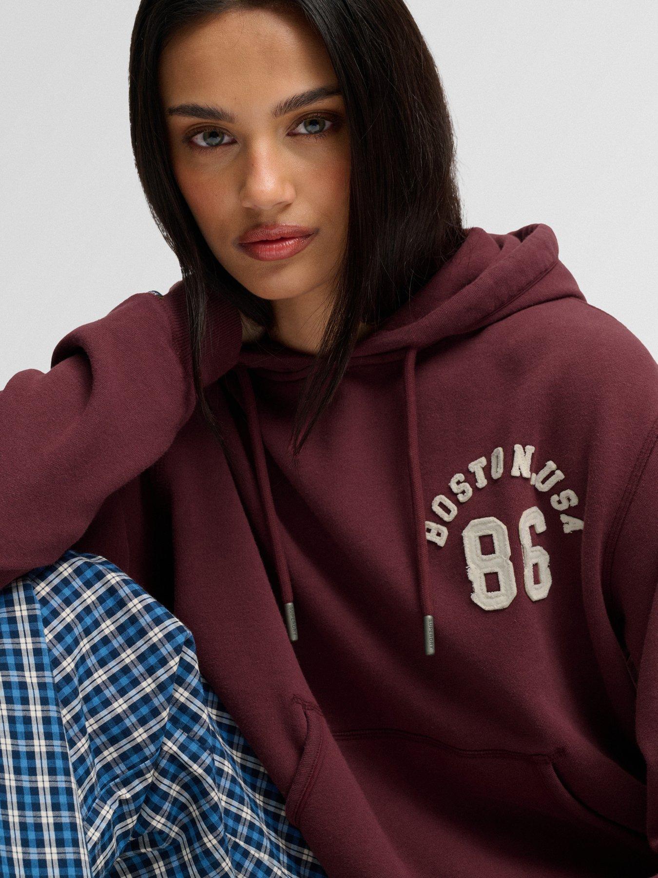 Image 5 of 7 of Superdry Superdry Ath Ess Applique Crop Hoodie - Red