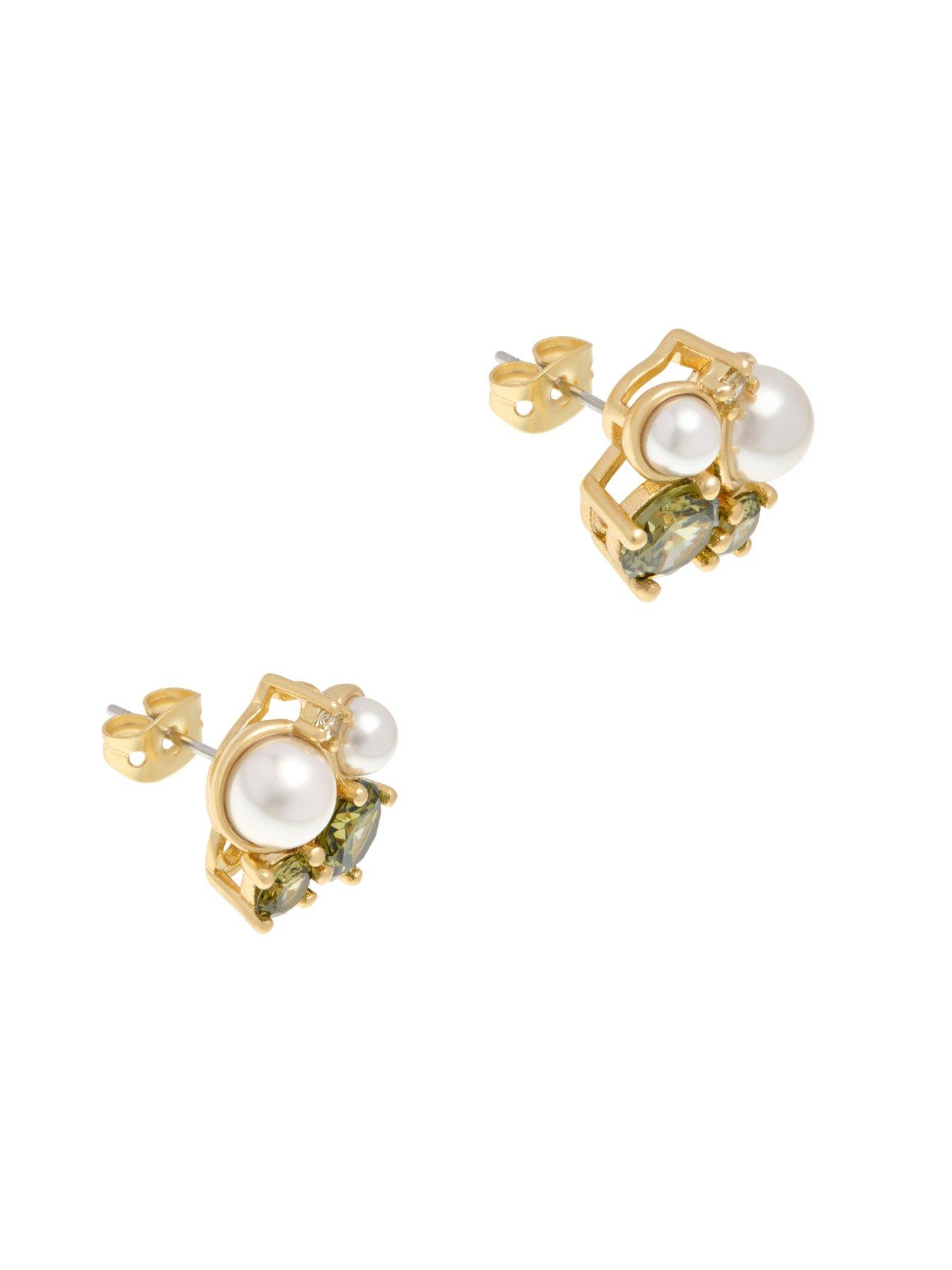 Image 6 of 7 of Cerene OLER: Pearl Shimmer Stud Earrings