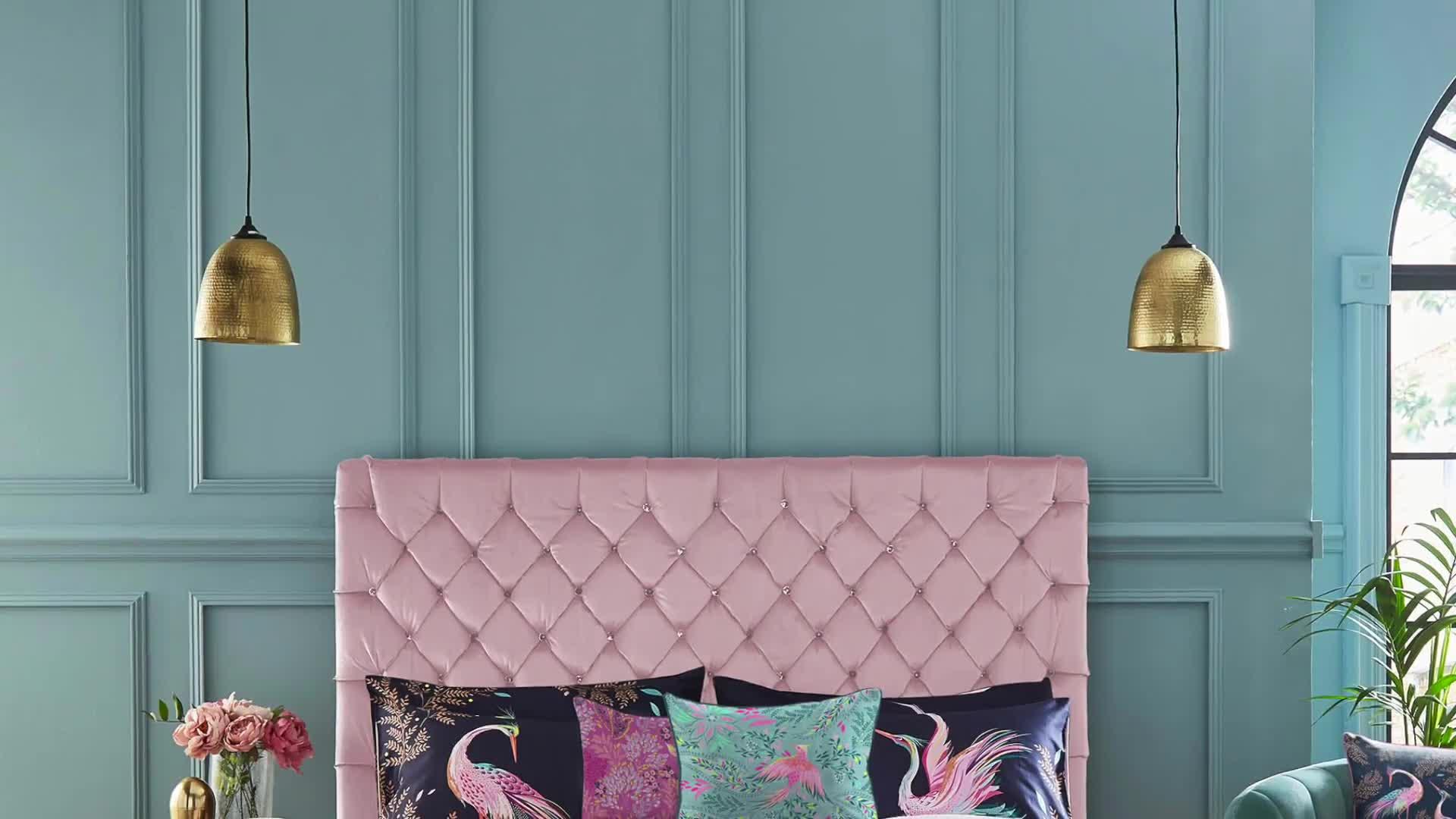 Video of sara-miller-dancing-cranes-100-cotton-duvet-cover-set