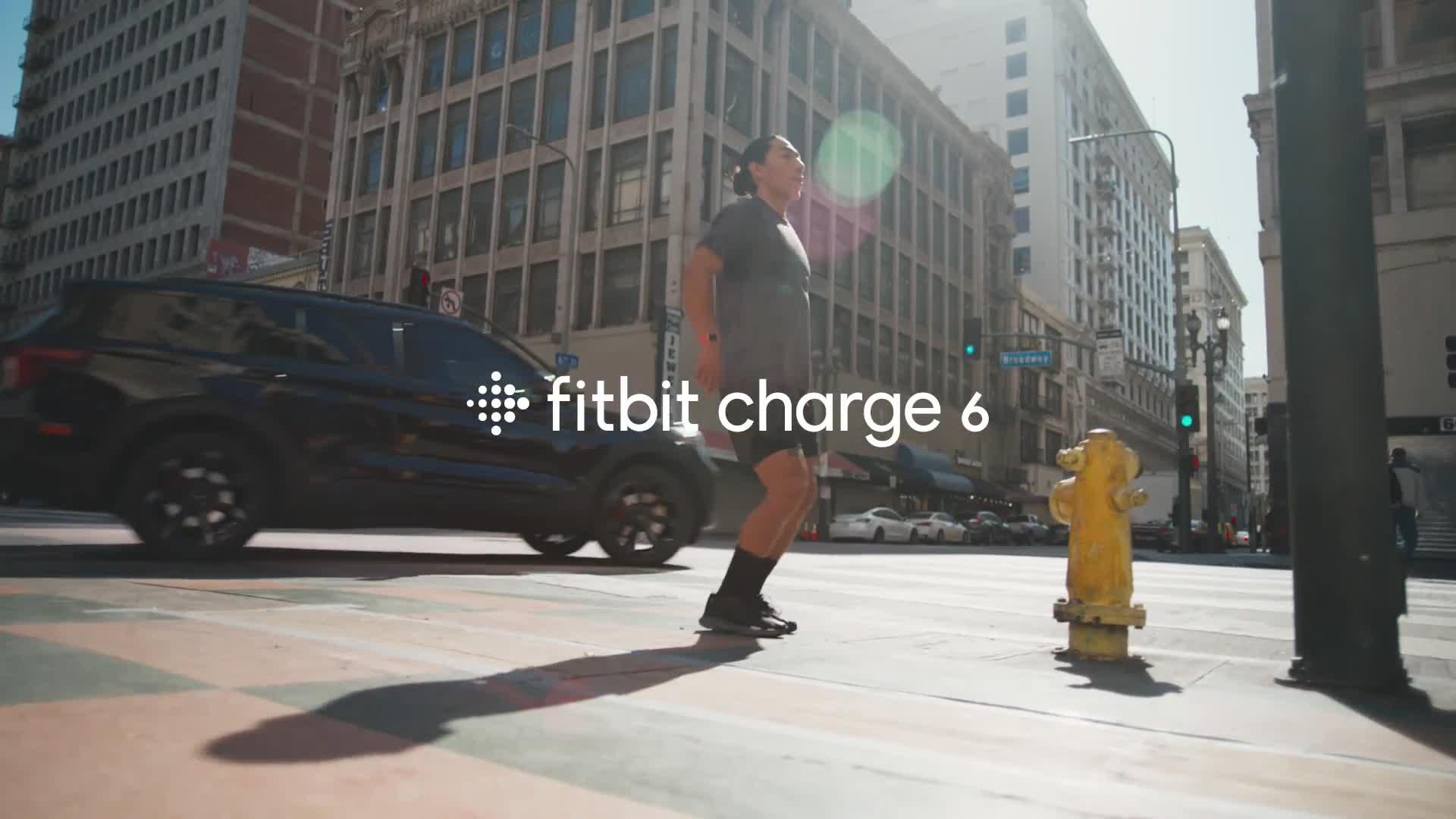 Video of fitbit-charge-6-coral-band-champagne-gold-aluminum-case