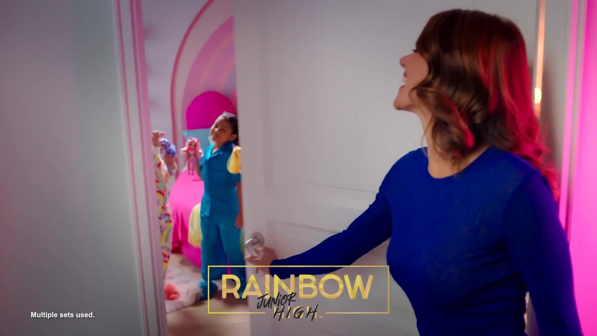 Video of rainbow-high-junior-high-pj-party-fashion-doll-skyler-blue
