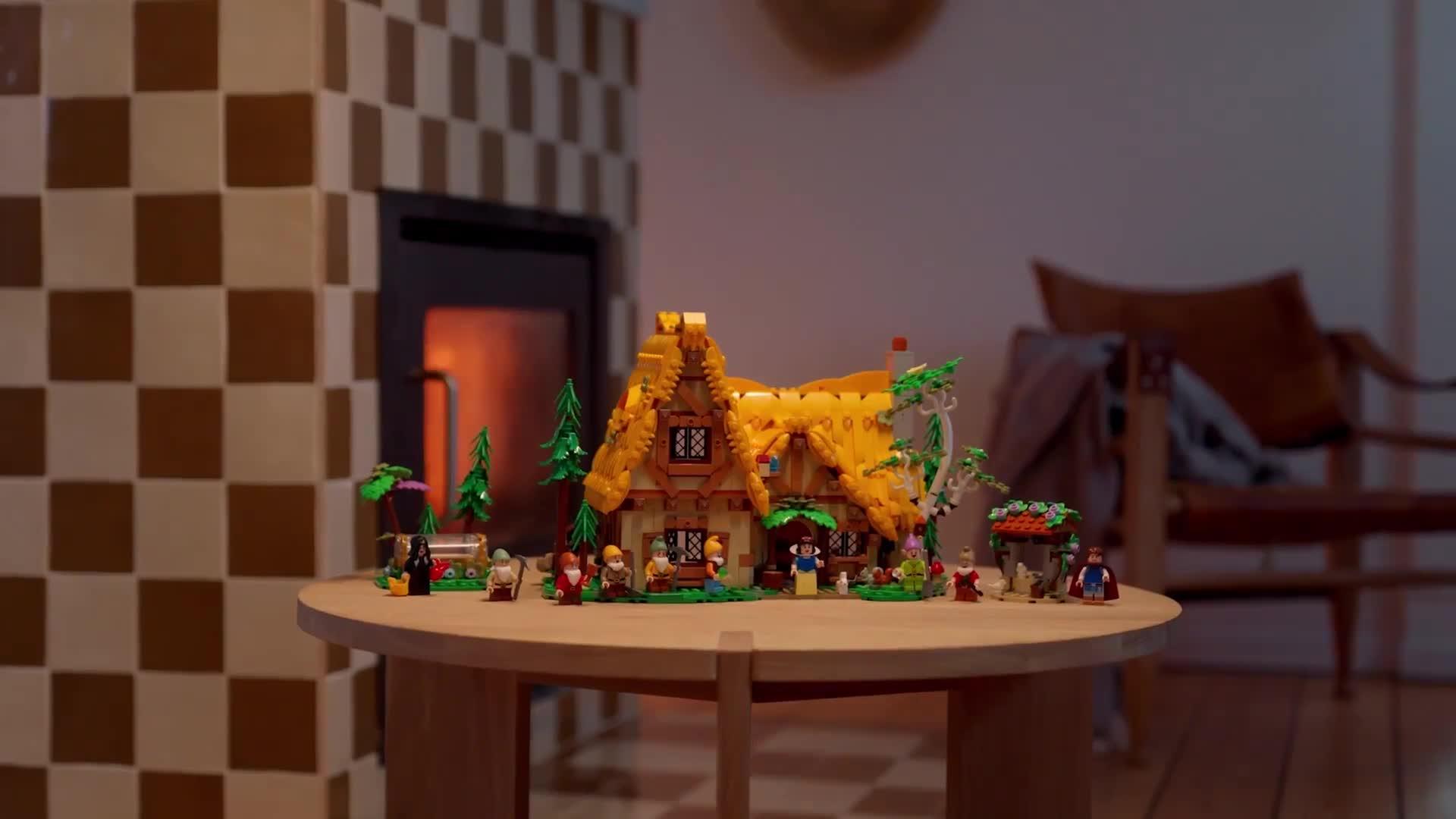 Image thumbnail 8 of 8 of LEGO Disney Snow White and the Seven Dwarfs&rsquo; Cottage 43242