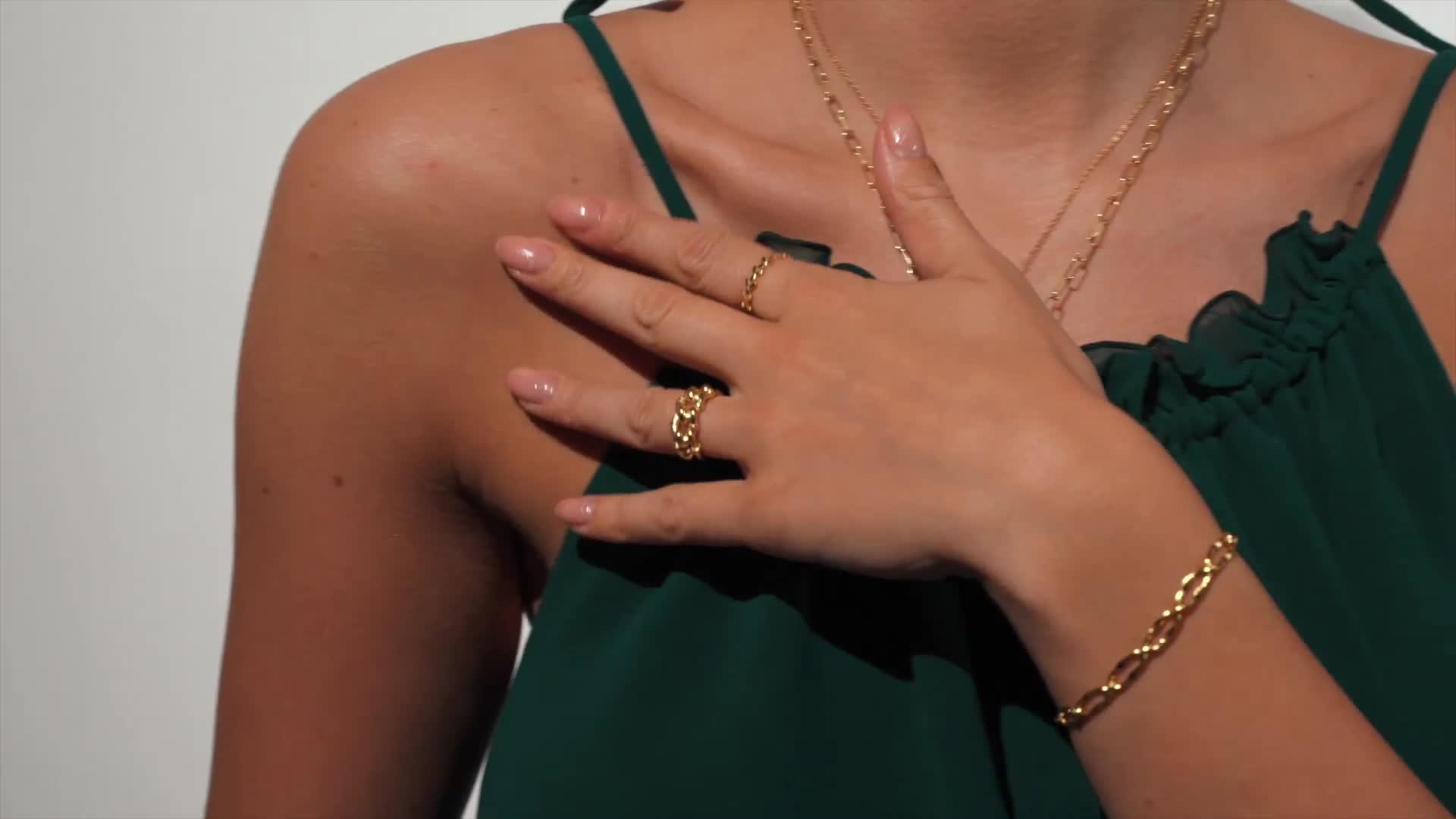Video of elk-bloom-14k-gold-plated-twist-band-ring