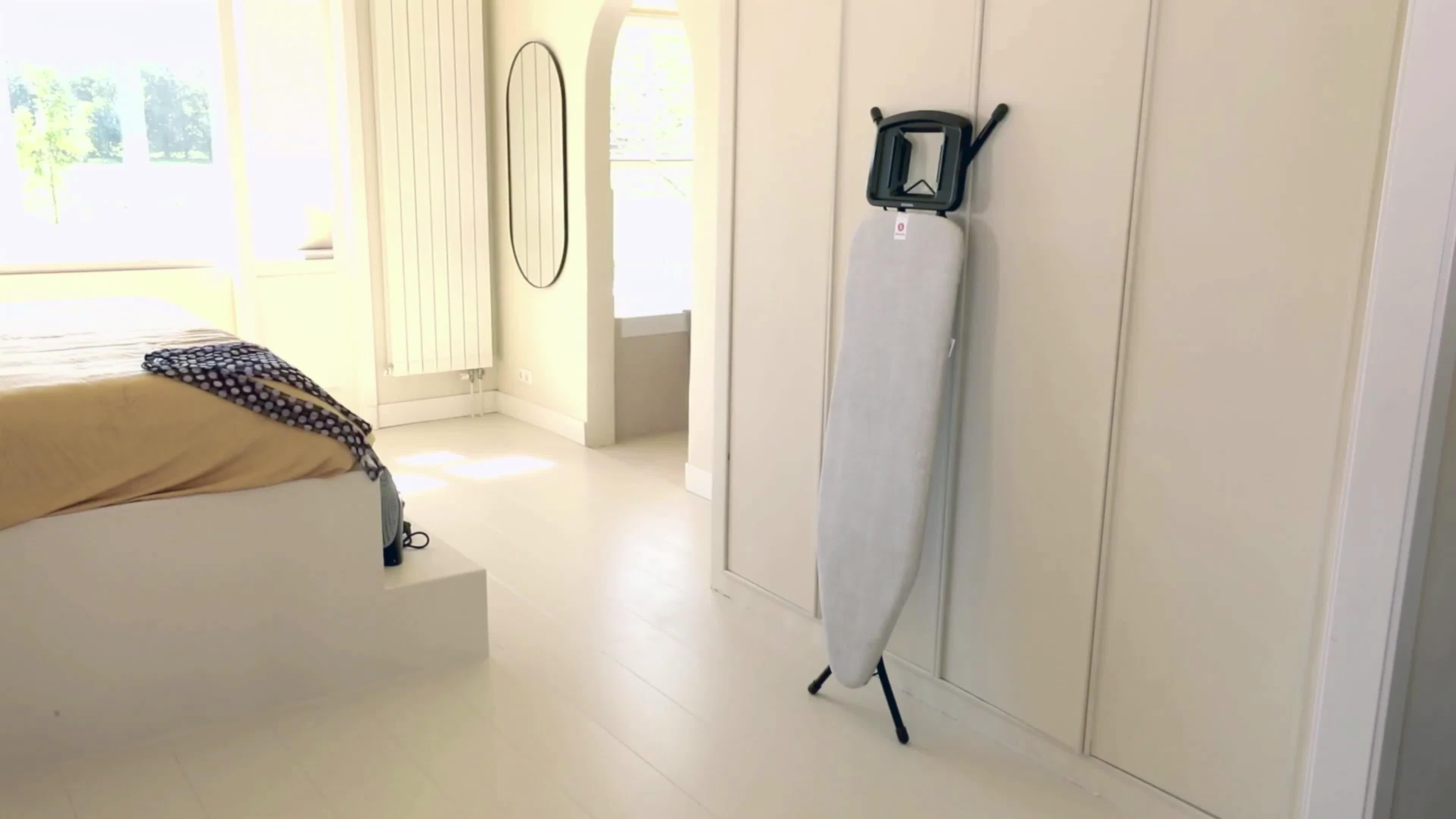Video of brabantia-ironing-board-b-with-grey-denim-print-cover