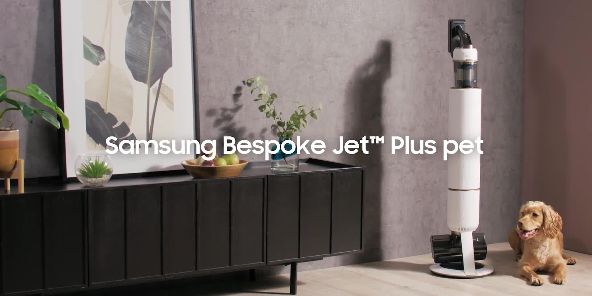 Video of samsung-bespoke-jettrade-plus-pet-cordless-stick-vacuum-cleaner-max-210w-suction-power-with-all-in-one-clean-station-misty-white