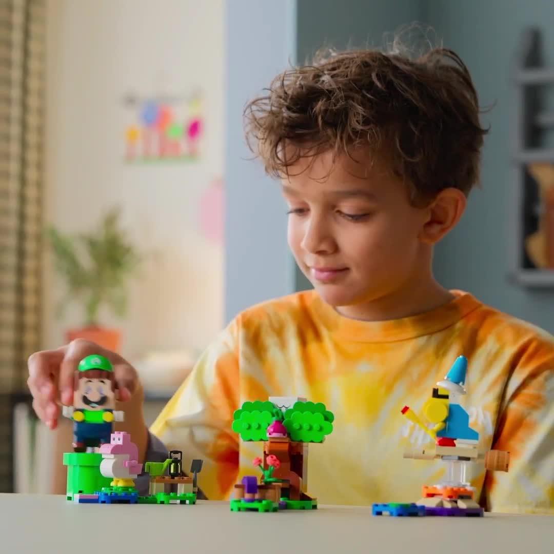 Image thumbnail 8 of 8 of LEGO Super Mario Adventures with Interactive LEGO Luigi 71440