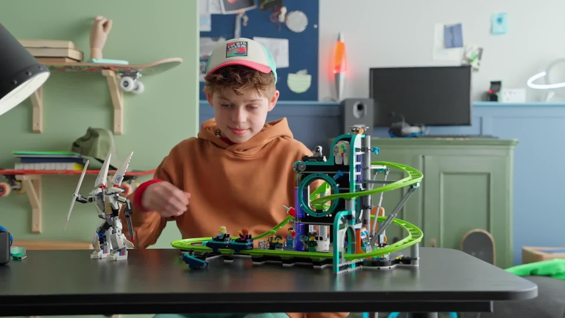 Video of lego-city-robot-world-roller-coaster-park-toy-60421