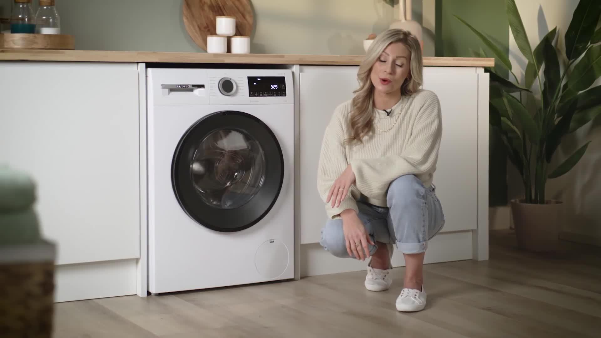 Video of bosch-series-6-wgg24400gb-9kg-load-1400rpm-spin-antistain-washing-machine-white-a-rated