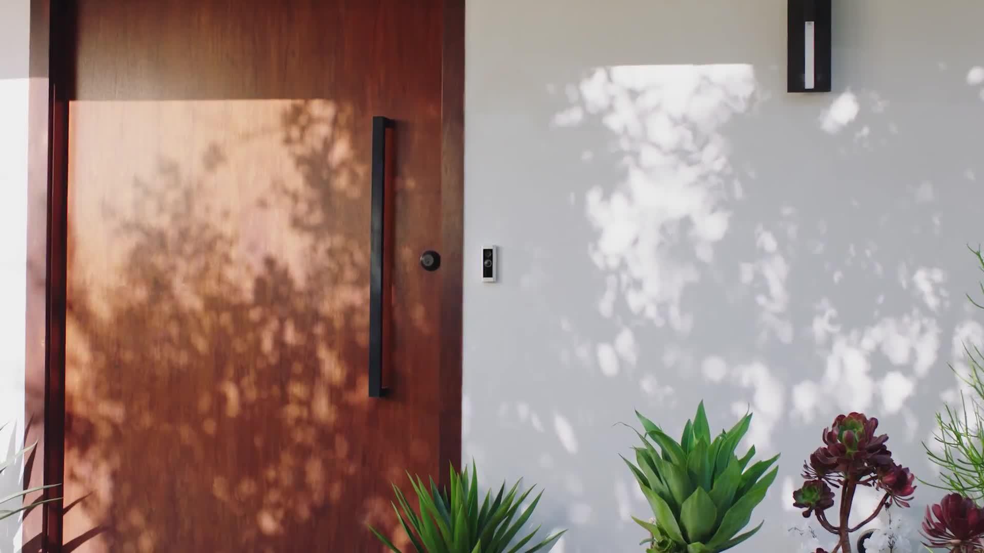 Video of ring-video-doorbell-pro-2-plugin-silver