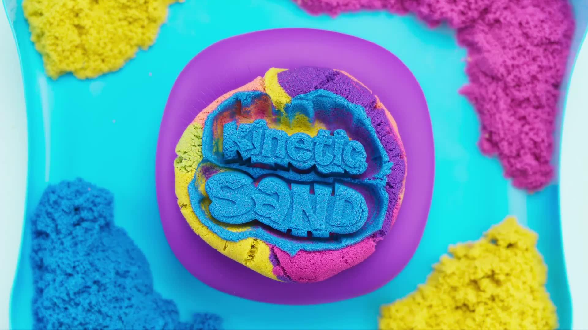 Video of kinetic-sand-squish-motion-playset