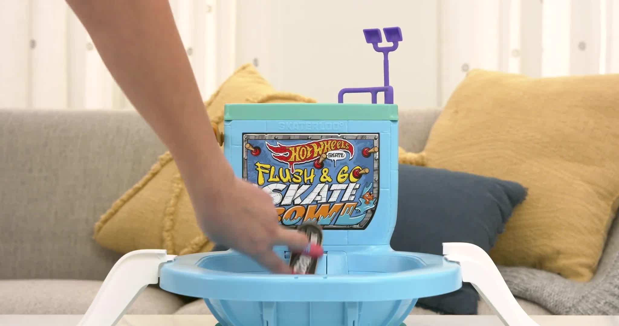 Video of hot-wheels-skate-flush-amp-go-skate-bowl