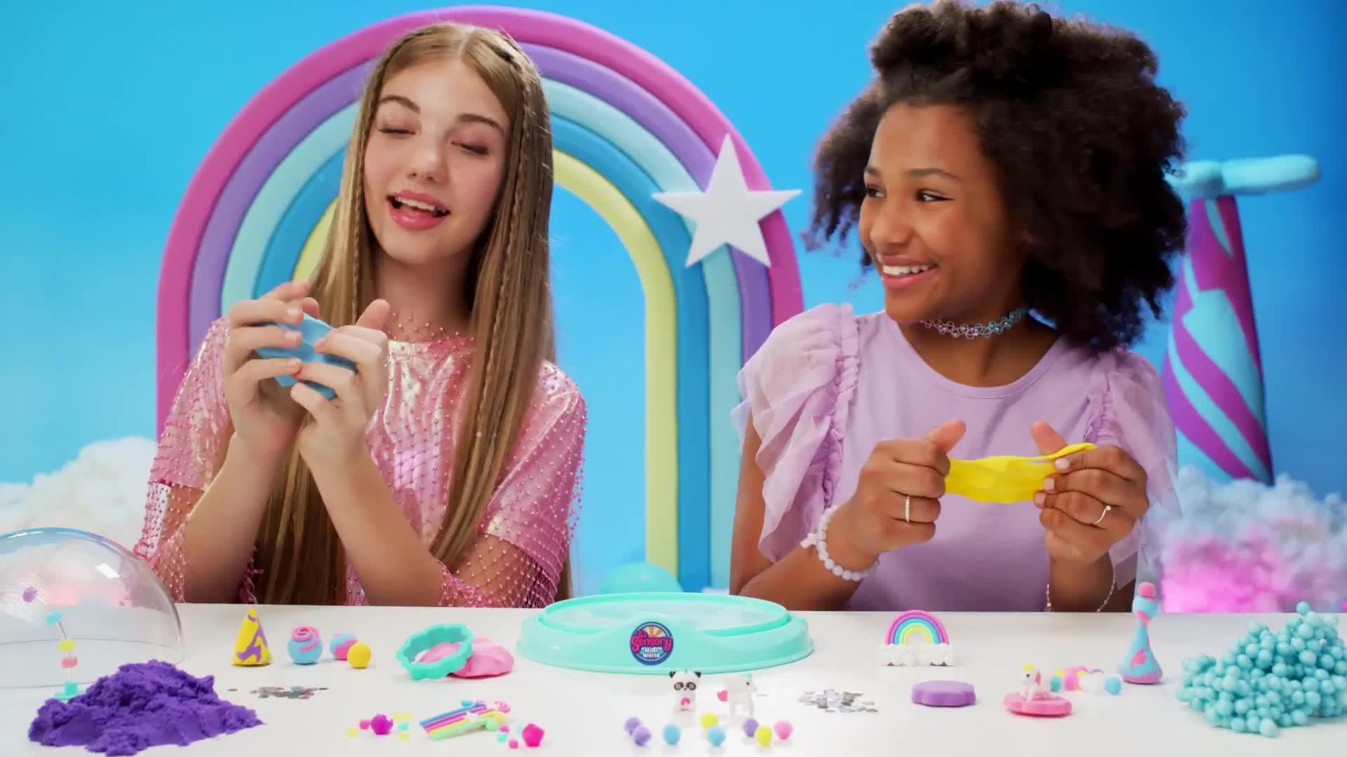 Video of so-sensory-light-up-unicorn-world