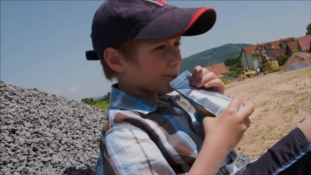 Video of rolly-toys-caterpillar-mobile-360-degree-excavator-ride-on