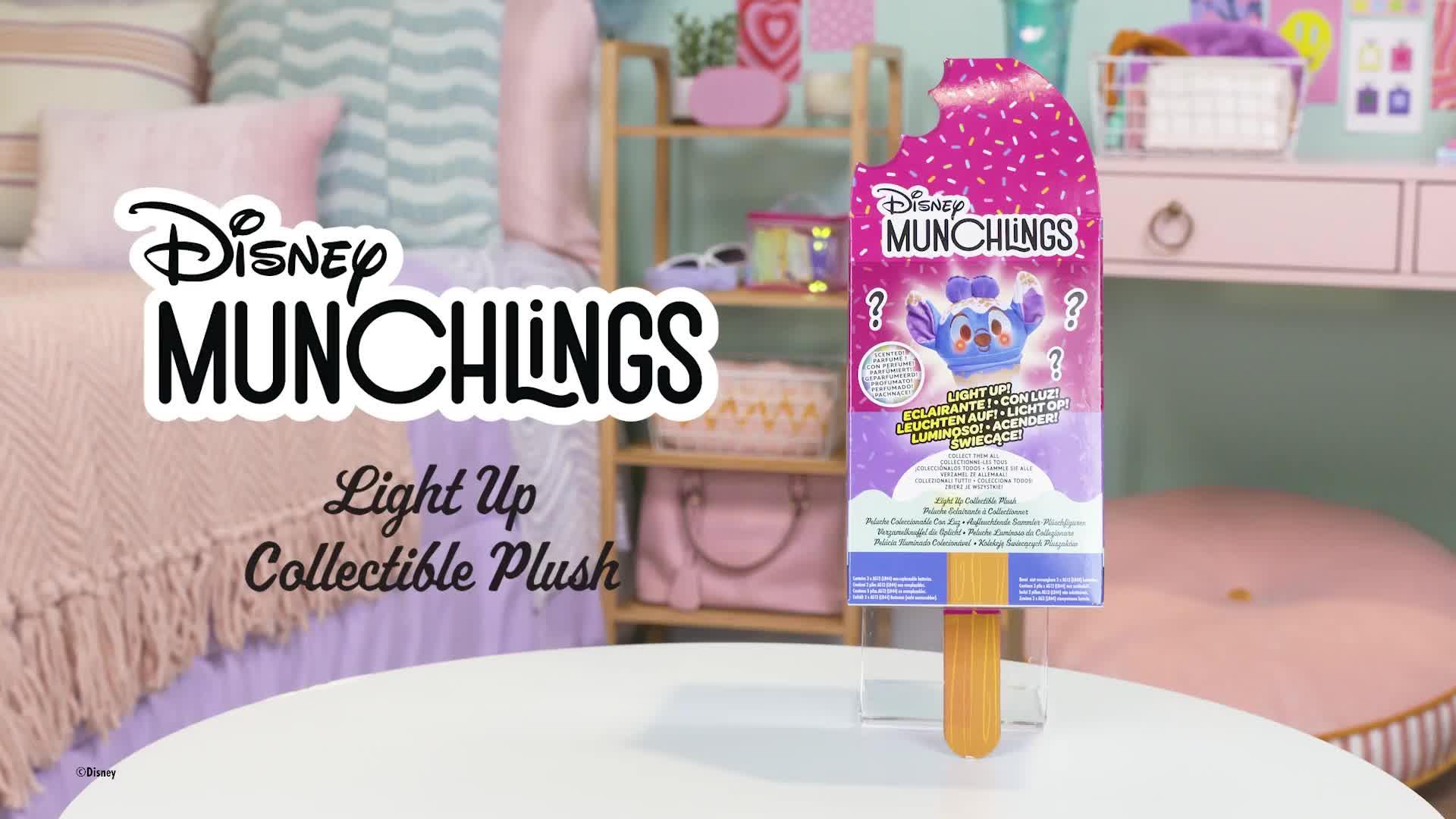 Video of disney-munchlings-munchlings-light-up-scented-collectible-blind-plush