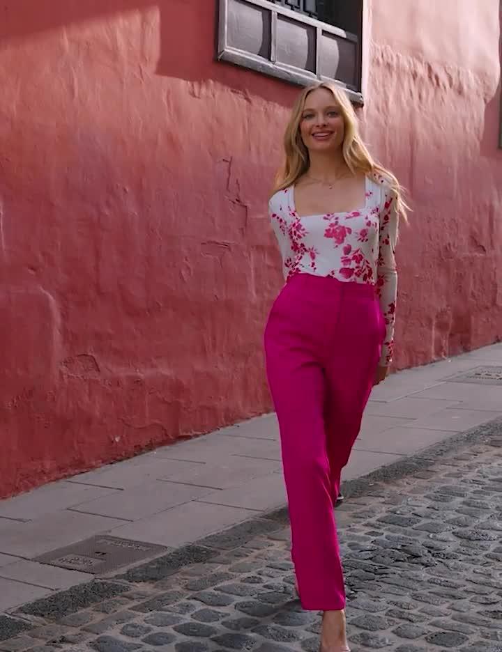 Video of sosandar-square-neck-mesh-top-pink