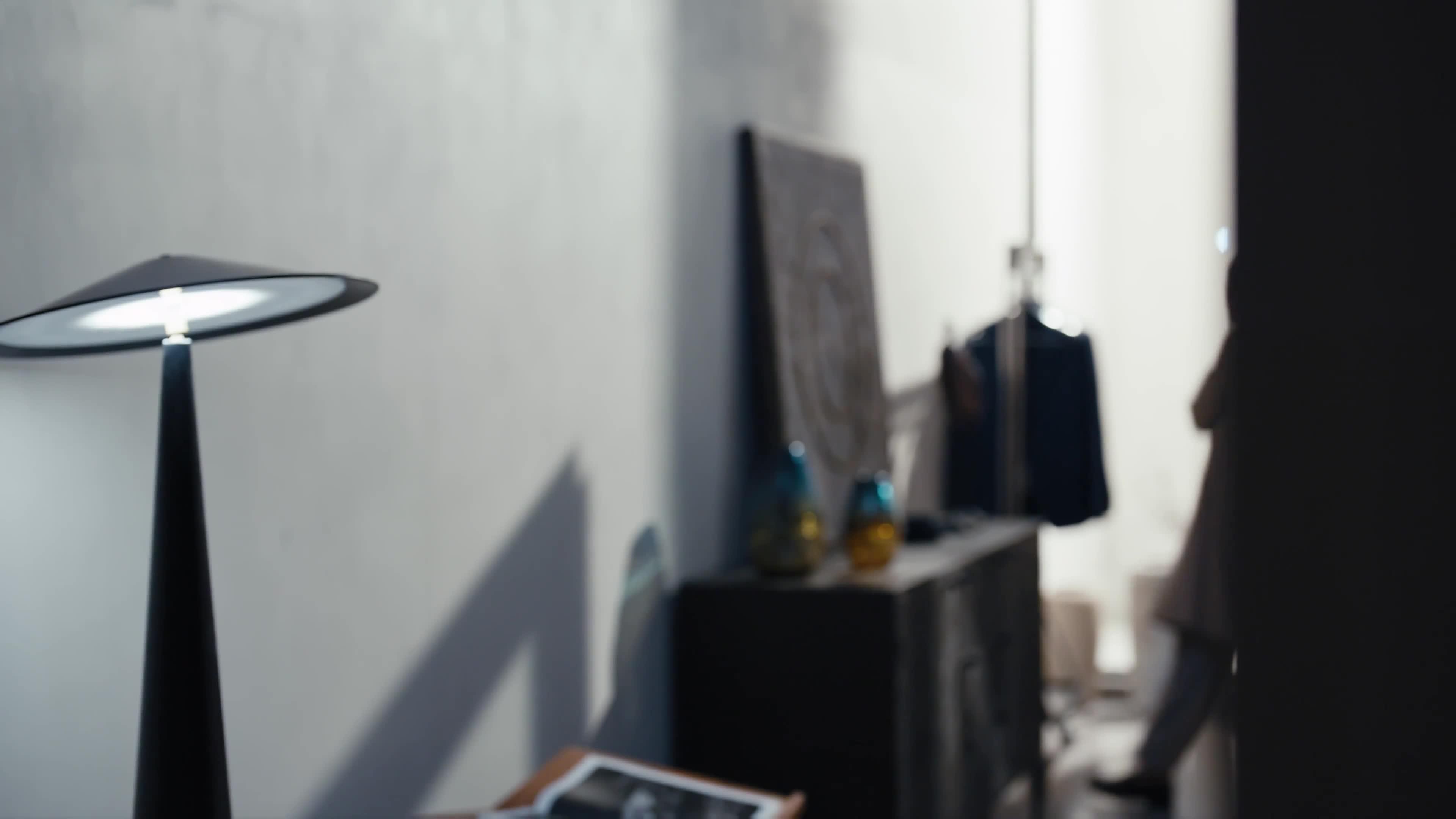 Video of hisense-c2tuk-4k-trichroma-smart-mini-projector
