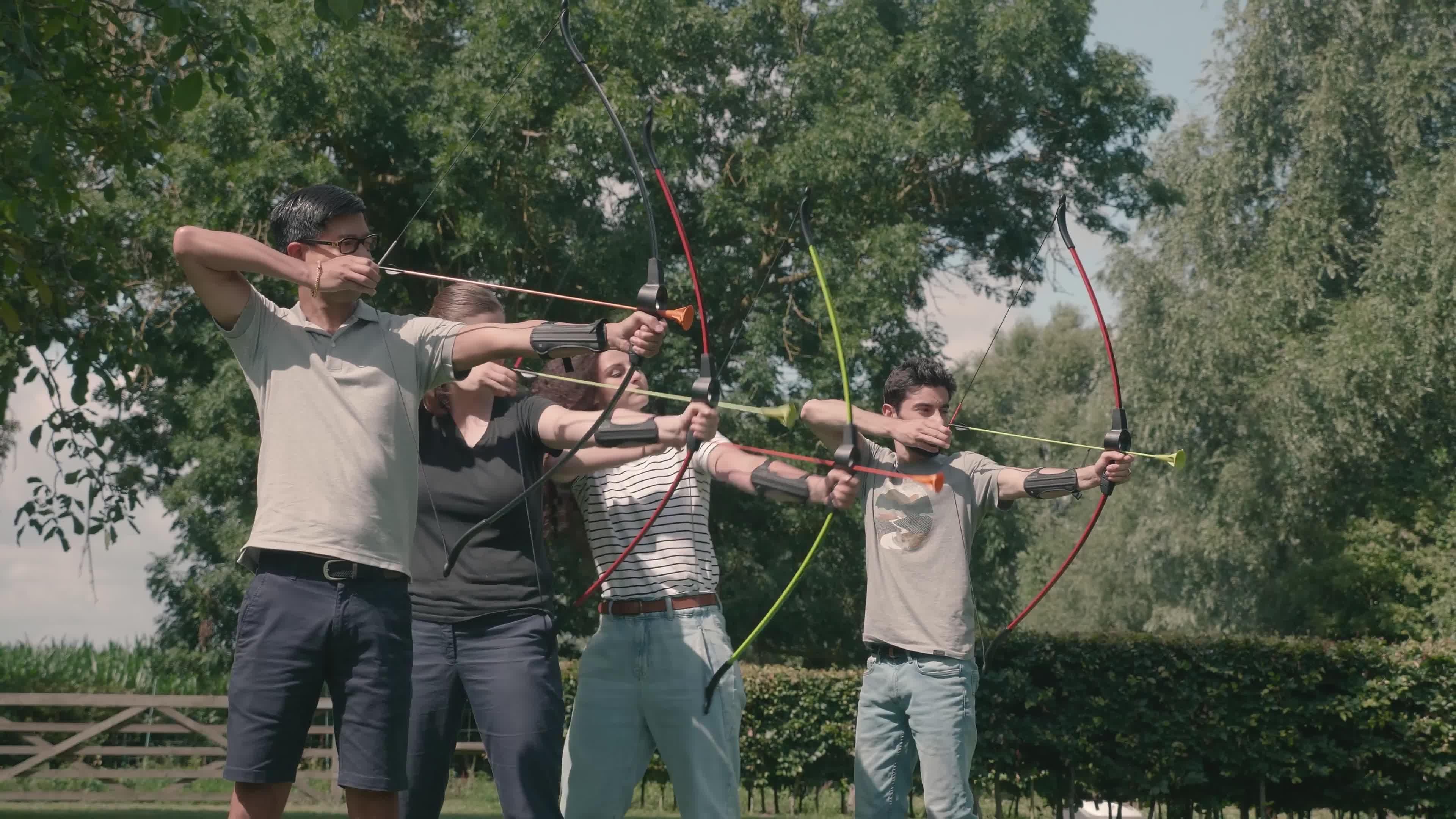 Video of decathlon-archery-set-soft-archery-100