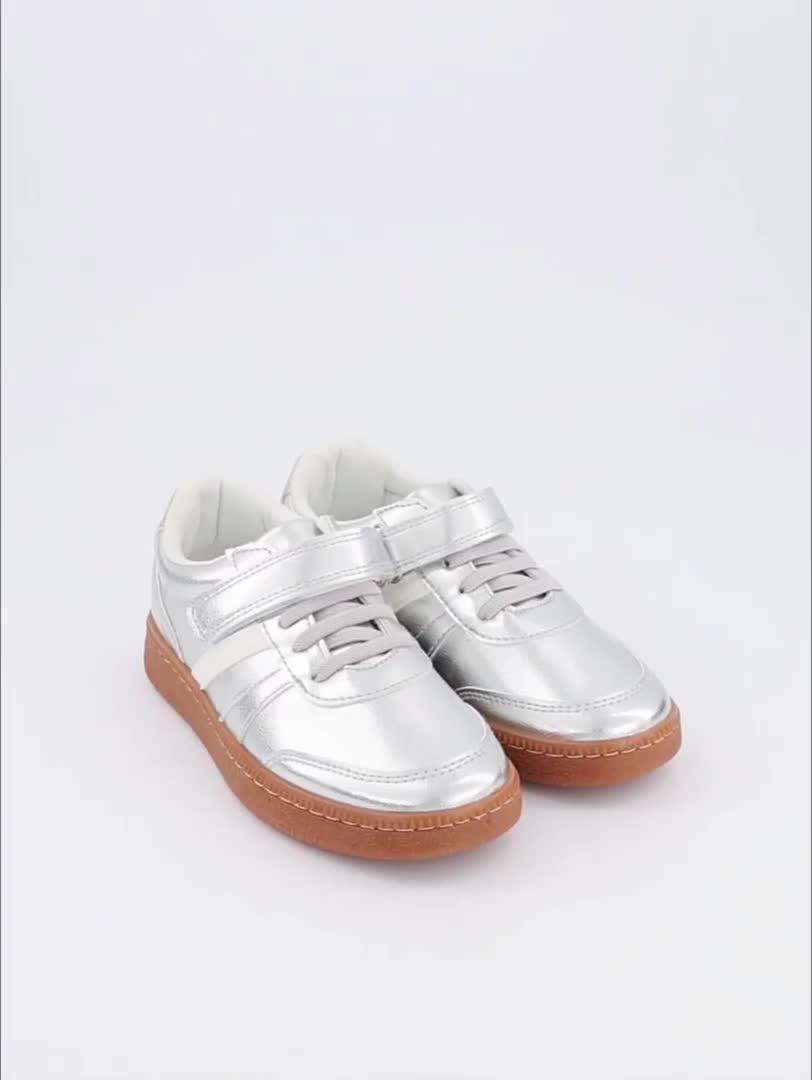 Video of the-very-collection-girls-retro-trainer-silver