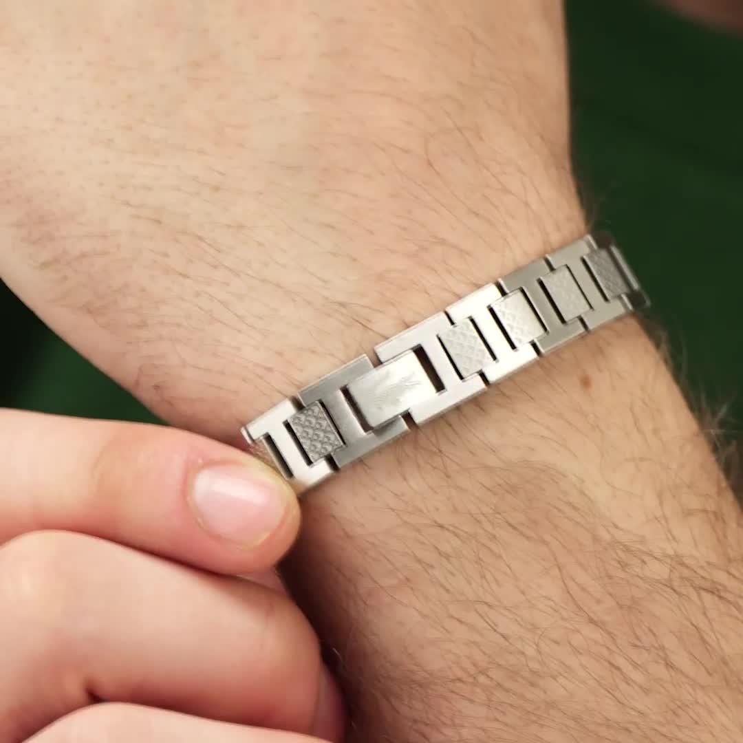 Video of lacoste-metropole-mens-bracelet-silver