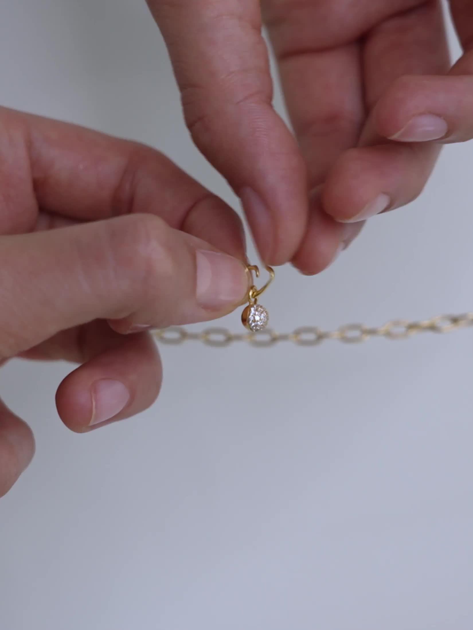 Video of enamel-copenhagen-gold-charm-bracelet