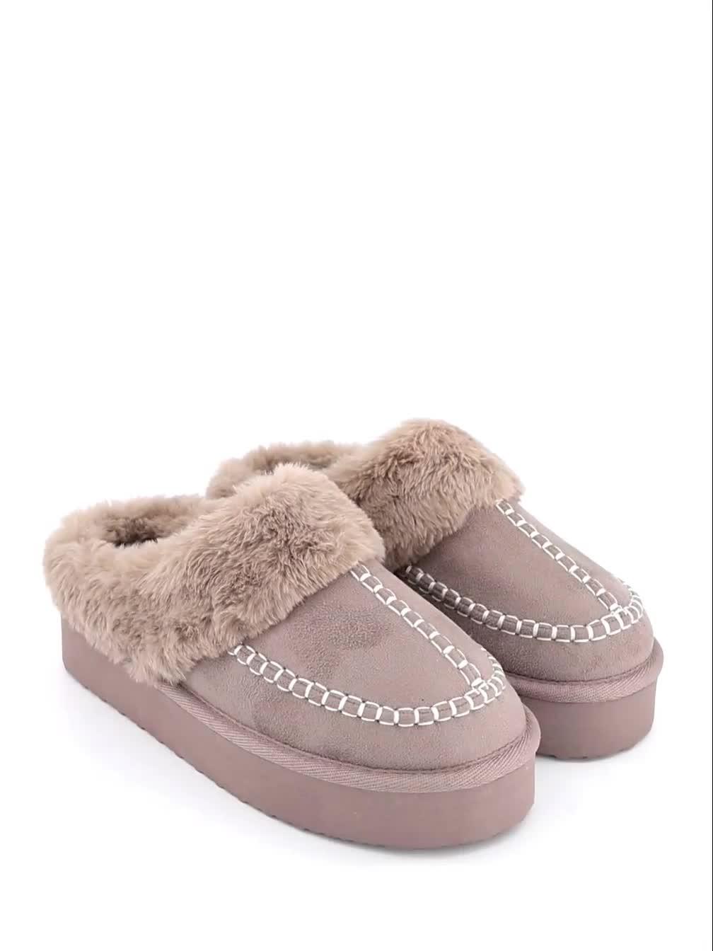 Video of the-very-collection-flatform-slippers-mink