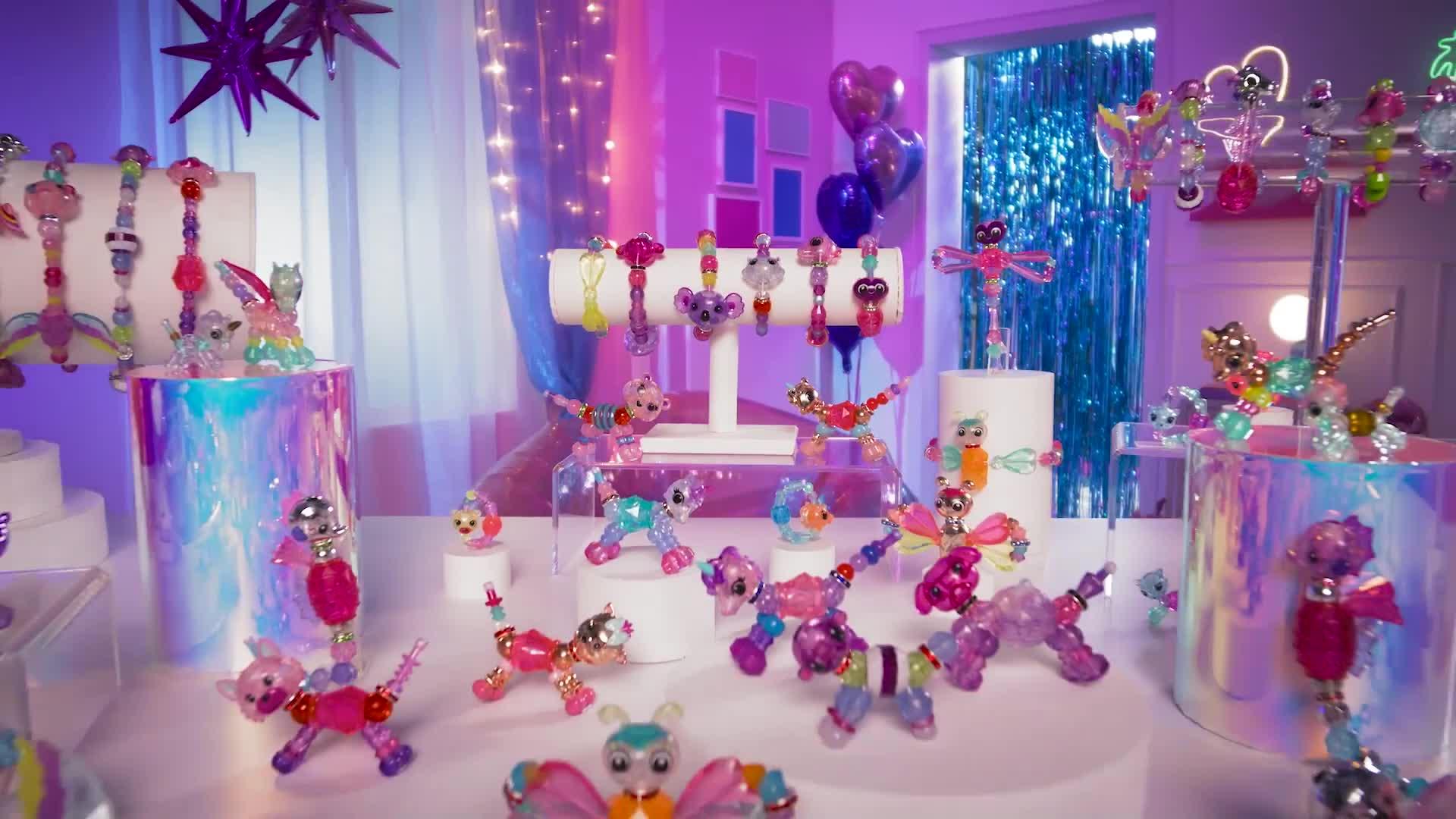 Video of twisty-petz-twisty-petz-3-pack--nbspwearable-jewellery-in-a-twist