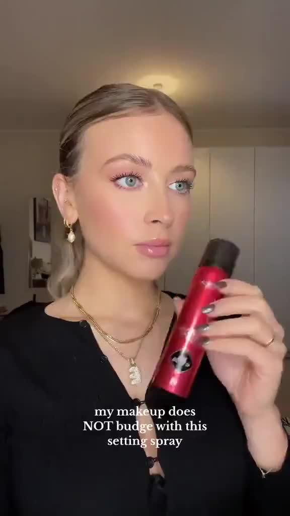 Image thumbnail 8 of 8 of L'Oreal Paris Infallible 3-Second Makeup Setting Spray Mist 150ml XL Size