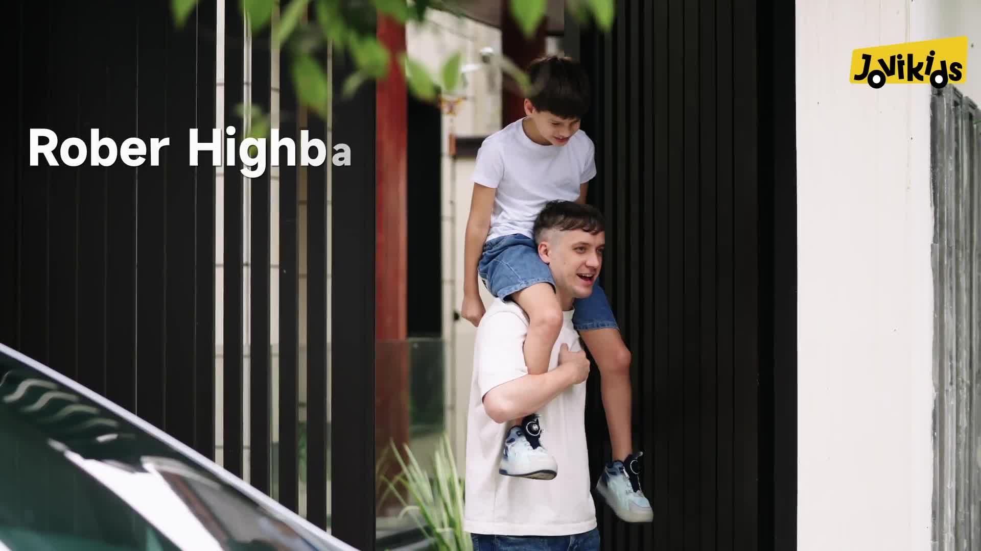 Video of jovikids-compact-folding-booster-car-seat-green