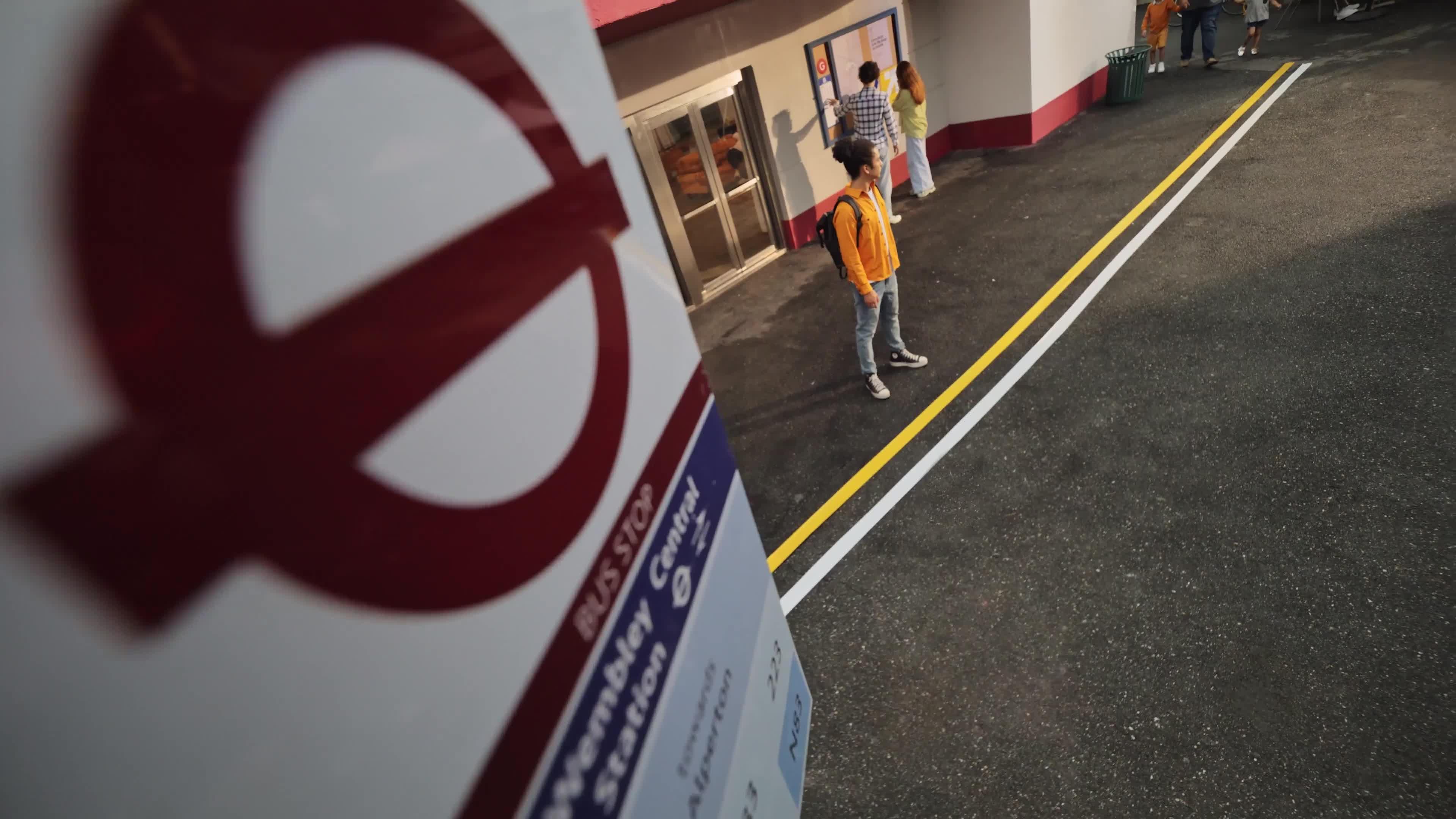 Video of soundcore-space-one-pro-wireless-noise-cancelling-headphones--black