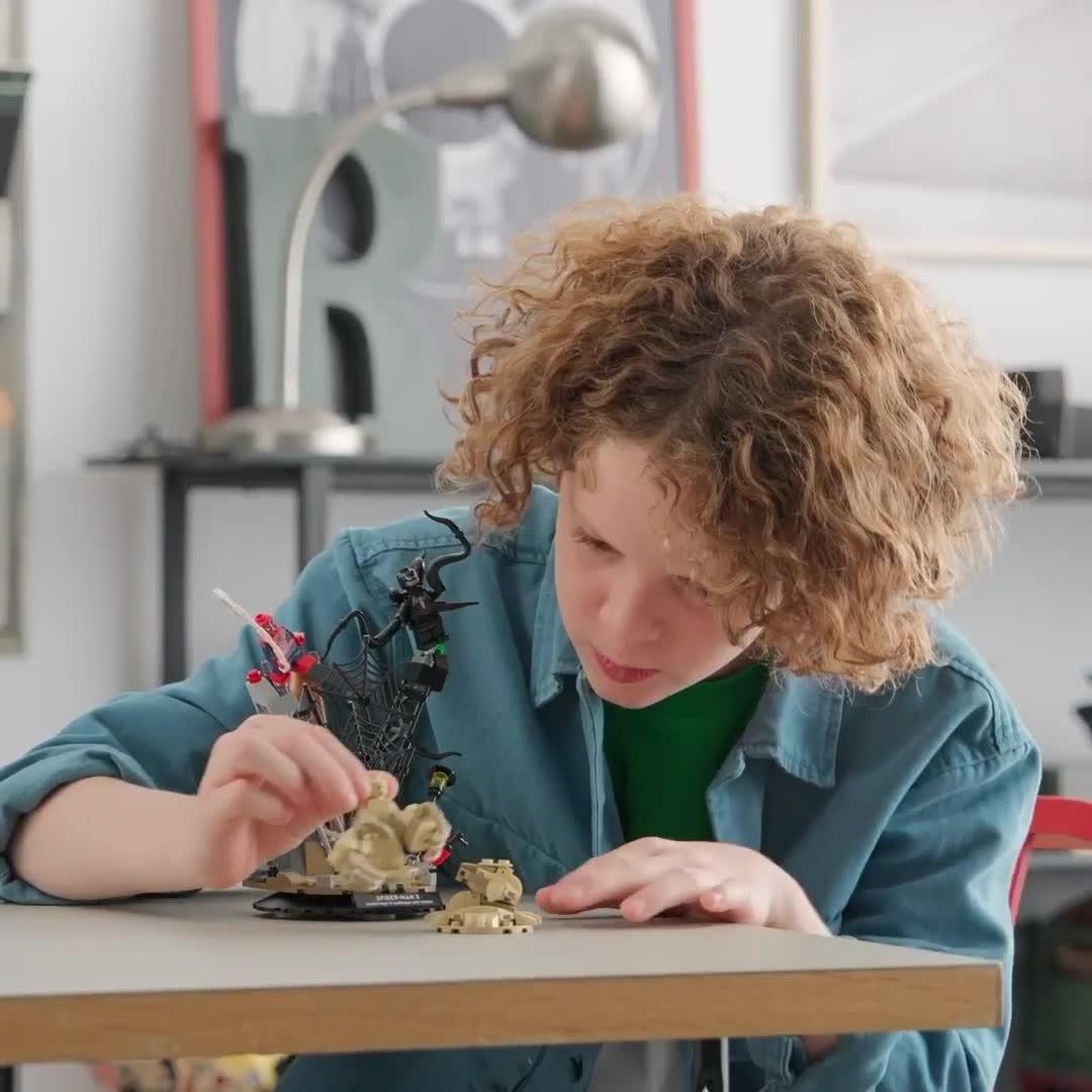 Image thumbnail 8 of 8 of LEGO Super Heroes Epic Battle: Spider-Man vs. Sandman 76334