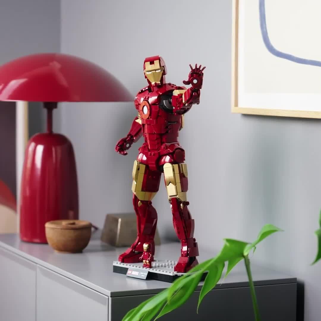 Image thumbnail 8 of 8 of LEGO Super Heroes Iron Man Mark 3 Collectors&rsquo; Edition (76344)