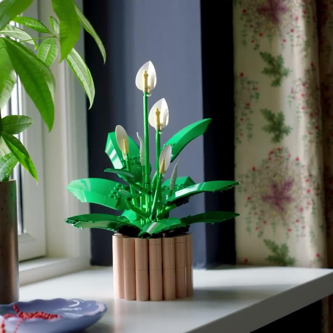 Image thumbnail 8 of 8 of LEGO Botanical Peace Lily Flower Decor Set 11504