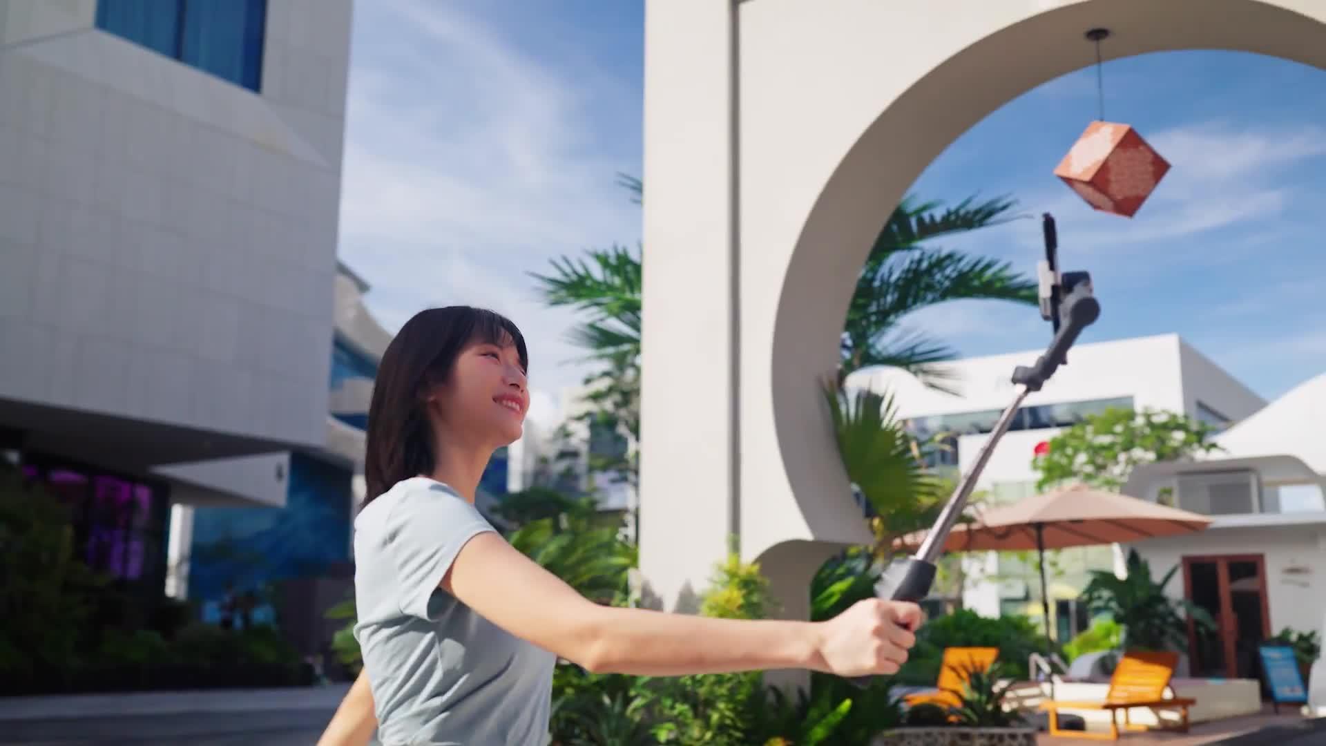 Video of dji-osmo-mobile-8