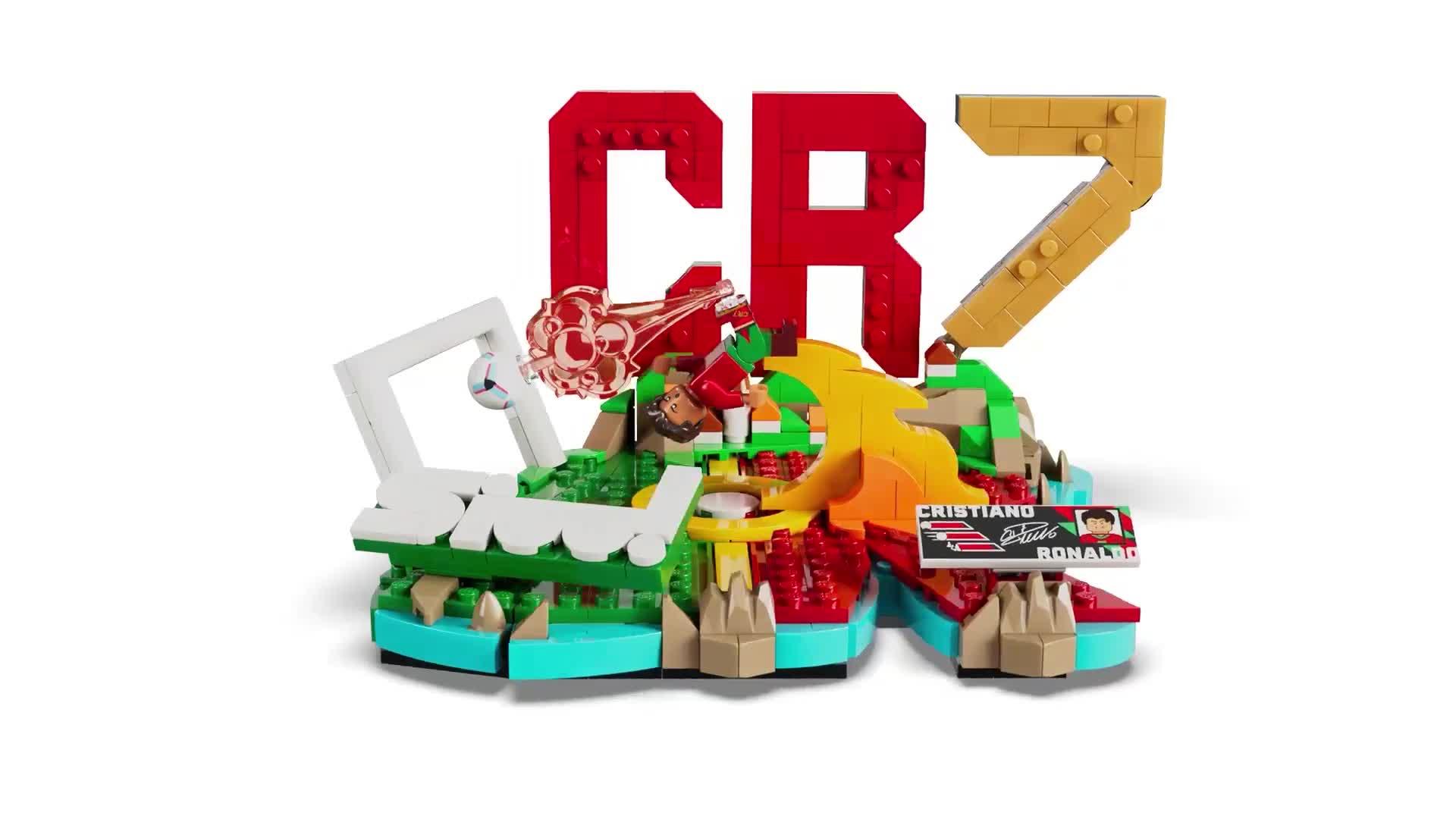Image thumbnail 8 of 8 of LEGO Editions Cristiano Ronaldo - Football Highlights 43012