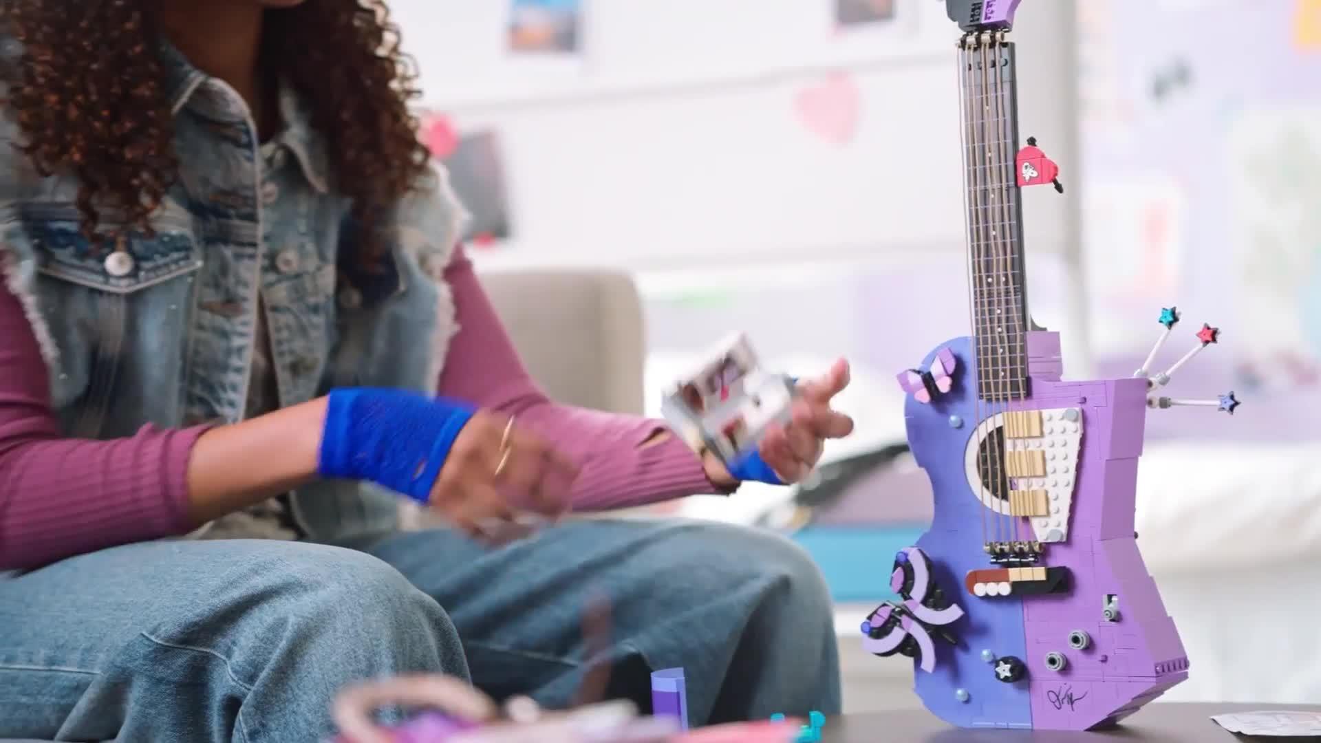 Image thumbnail 8 of 8 of LEGO Editions Olivia Rodrigo's Dual Guitar 43031
